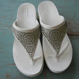 Crocs Monterey Diamanté Dual Comfort White Wedge Flip Flop Sandals PLATFORM SZ 9